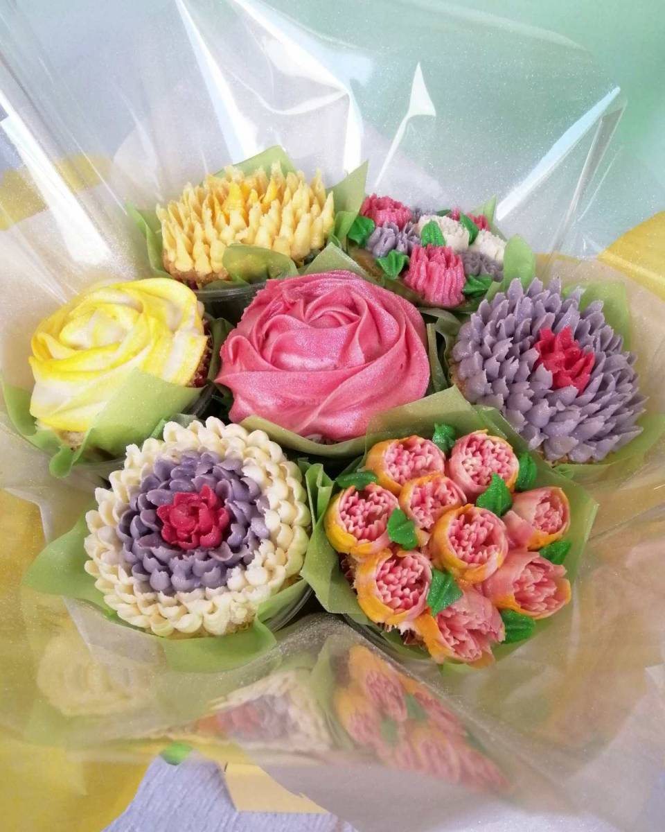Cupcake Bouquets – BakedByB