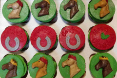 Horses-Christmas-Cupcakes